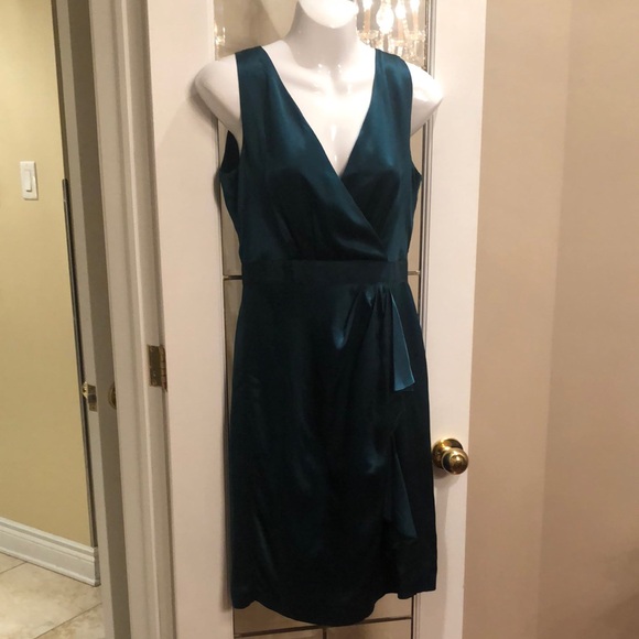 Banana Republic Dresses & Skirts - Banana Republic Silk Teal Sleeveless Dress